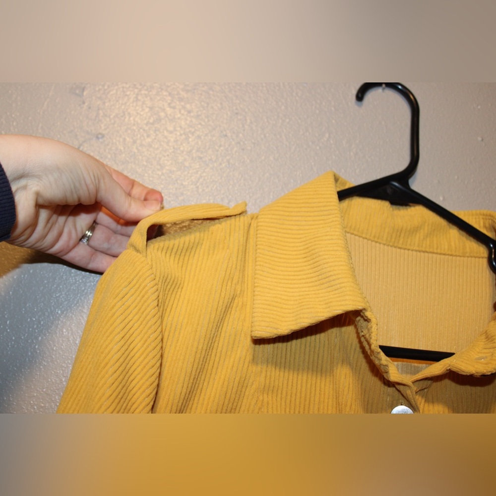 Medium Button Down (Light Weight Jacket) - image 4